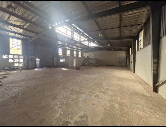 477M² WAREHOUSE TO LET IN DENVER